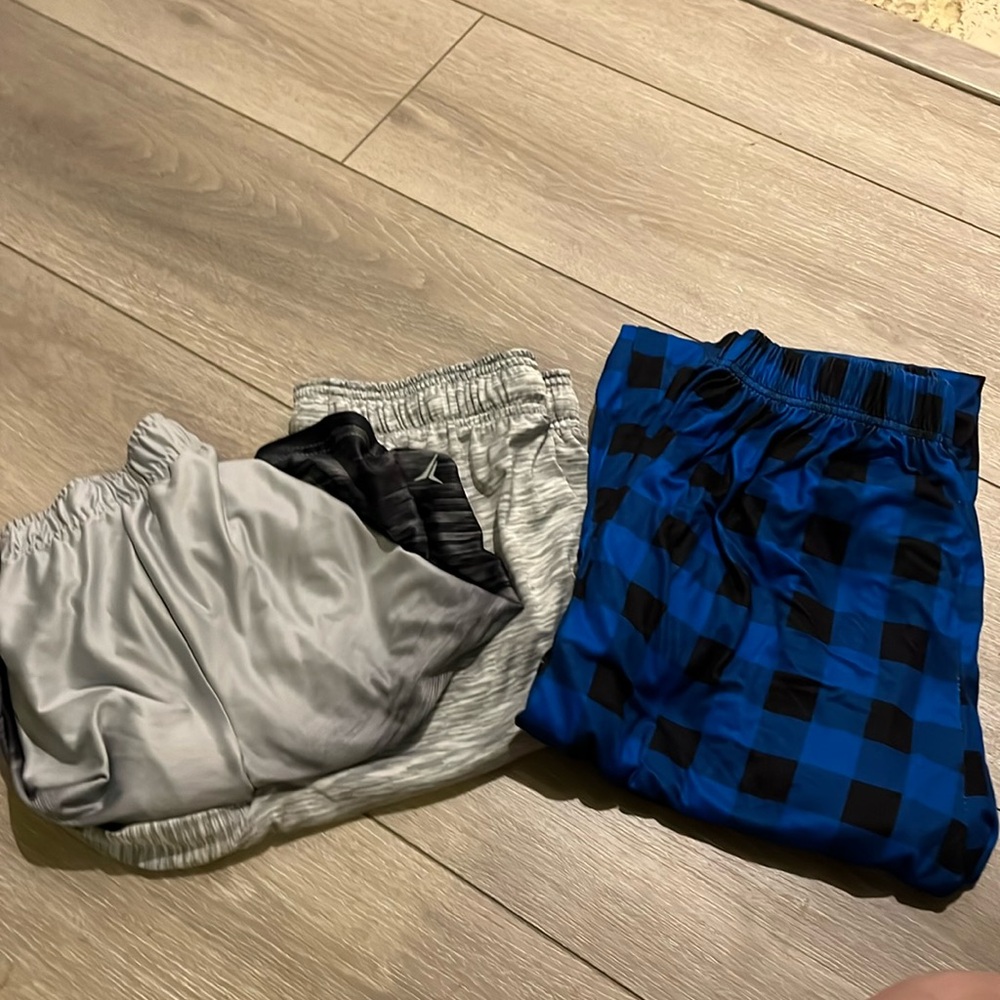 Men’s Size small clothing Bundle